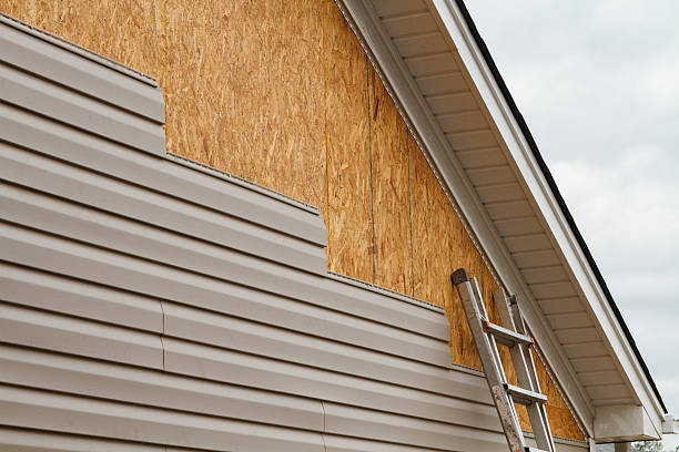 24/7 Emergency Storm Damage Siding Repair experts in Bishopville, SC